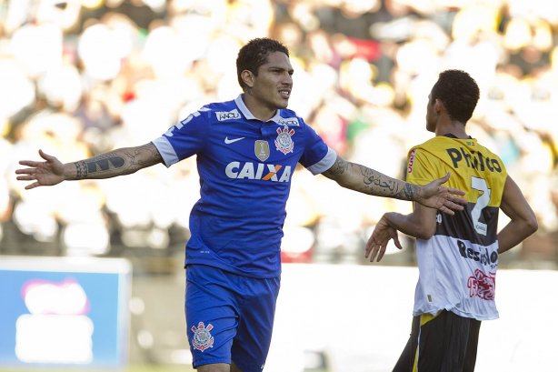 Durante a partida entre Criciuma/SC x Corinthians, realizada esta tarde no estádio Heriberto Hulse, válida pela 11ª rodada do Campeonato Brasileiro de 2013