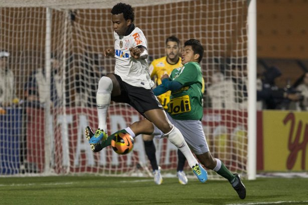 Durante a partida entre Corinthians x Luverdense Esporte Clube/MT, realizada esta noite no estádio do Pacaembu, válida pelas oitavas de final, jogo da volta da Copa do Brasil 2013