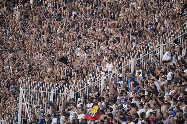 Durante a partida entre Corinthians x Luverdense Esporte Clube/MT, realizada esta noite no estádio do Pacaembu, válida pelas oitavas de final, jogo da volta da Copa do Brasil 2013