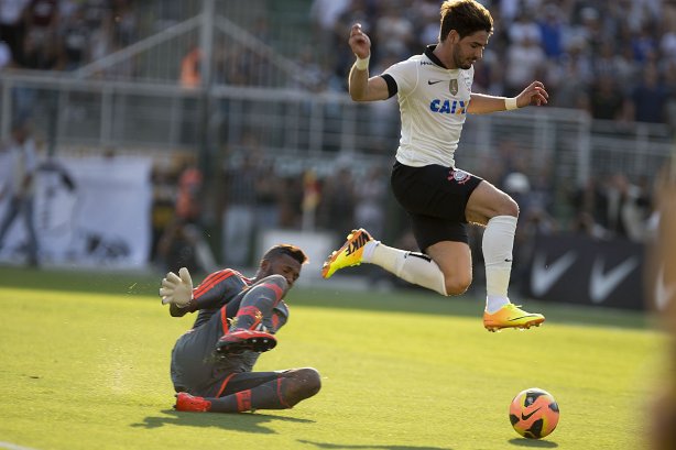 Nos vestiários antes da partida entre Corinthians x Flamengo, realizada esta tarde no estádio do Pacaembu, 17ª rodada do Campeonato Brasileiro de 2013