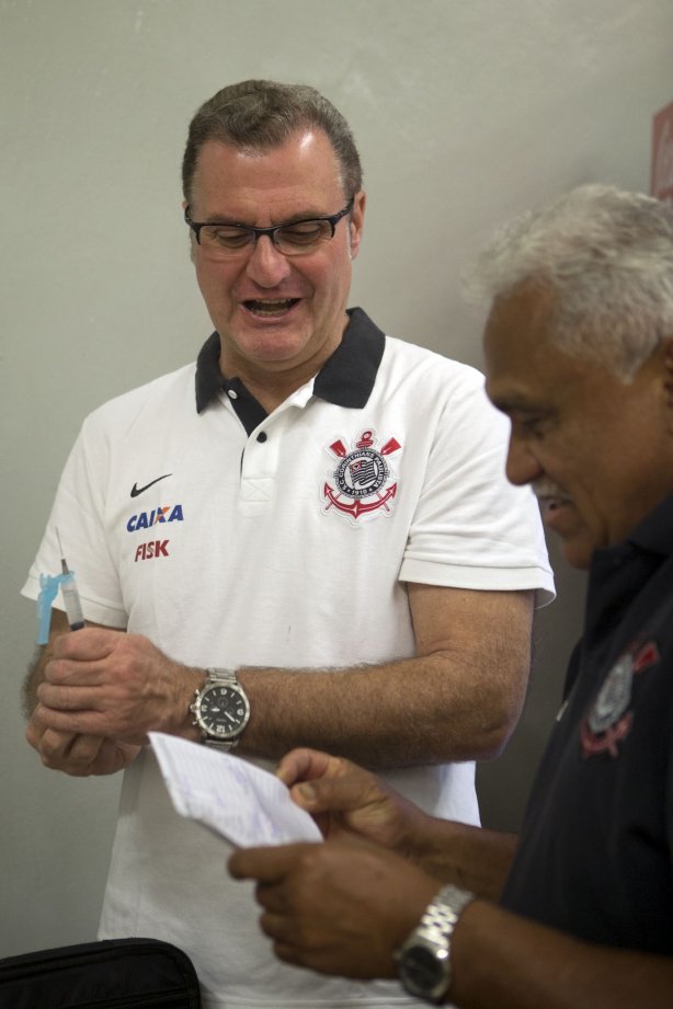 Nos vestiários antes da partida entre Corinthians x Flamengo, realizada esta tarde no estádio do Pacaembu, 17ª rodada do Campeonato Brasileiro de 2013