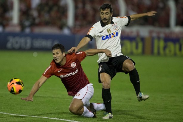 Durante a partida entre Internacional/RS x Corinthians, realizada esta noite no estádio do Vale, em Novo Hamburgo/RS, válida pela 18ª rodada do Campeonato Brasileiro de 2013