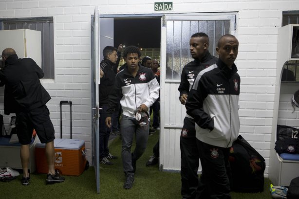 Nos vestiários antes da partida entre Internacional/RS x Corinthians, realizada esta noite no estádio do Vale, em Novo Hamburgo/RS, válida pela 18ª rodada do Campeonato Brasileiro de 2013