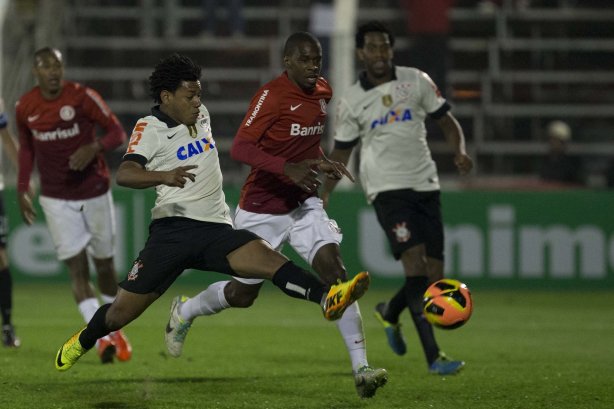 Durante a partida entre Internacional/RS x Corinthians, realizada esta noite no estádio do Vale, em Novo Hamburgo/RS, válida pela 18ª rodada do Campeonato Brasileiro de 2013
