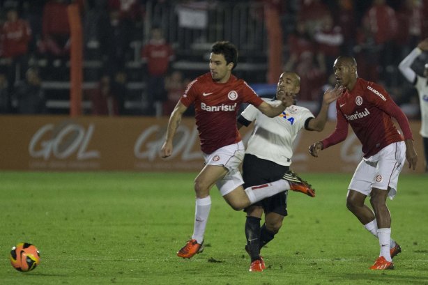 Durante a partida entre Internacional/RS x Corinthians, realizada esta noite no estádio do Vale, em Novo Hamburgo/RS, válida pela 18ª rodada do Campeonato Brasileiro de 2013