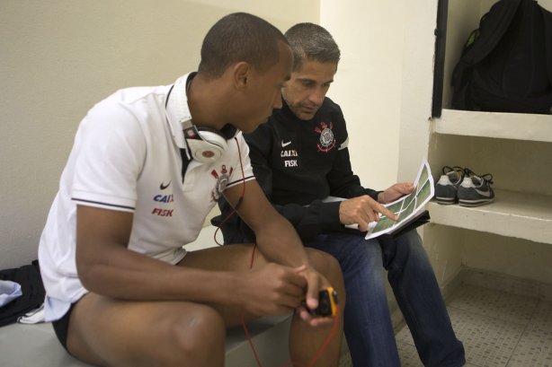 Nos vestiários antes da partida entre Corinthians x Nautico/PE, realizada esta tarde no estádio do Pacaembu, válida pela 19ª rodada do Campeonato Brasileiro de 2013