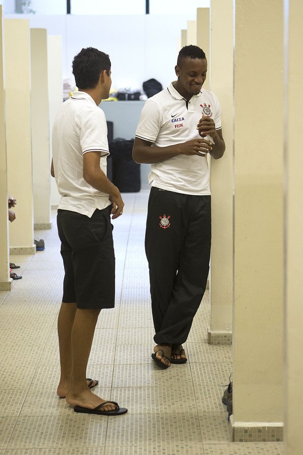 Nos vestiários antes da partida entre Corinthians x Nautico/PE, realizada esta tarde no estádio do Pacaembu, válida pela 19ª rodada do Campeonato Brasileiro de 2013