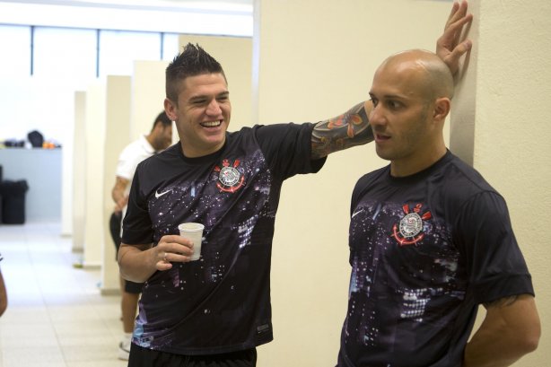 Nos vestiários antes da partida entre Corinthians x Nautico/PE, realizada esta tarde no estádio do Pacaembu, válida pela 19ª rodada do Campeonato Brasileiro de 2013