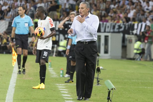 Durante a partida entre Botafogo x Corinthians, realizada esta noite no estádio do Maracanã, válida pela 20ª rodada do Campeonato Brasileiro de 2013