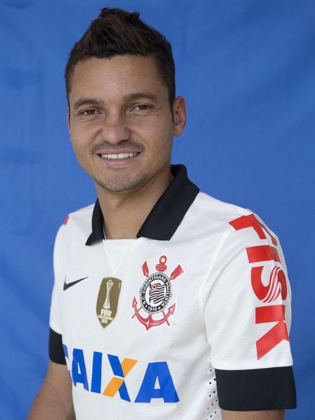 Durante o treino desta tarde no CT Joaquim Grava, no Parque Ecológico do Tiete. O próximo jogo da equipe será domingo, dia 13/10, contra o São Paulo, no estádio do Morumbi, válido pela 28ª rodada do Campeonato Brasileiro de 2013