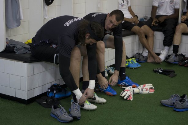 Nos vestiários antes da partida entre São Paulo x Corinthians, realizada esta tarde no estádio do Morumbi, válida pela 28ª rodada do Campeonato Brasileiro de 2013
