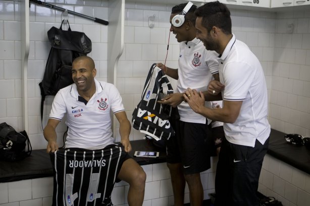 Nos vestiários antes da partida entre São Paulo x Corinthians, realizada esta tarde no estádio do Morumbi, válida pela 28ª rodada do Campeonato Brasileiro de 2013