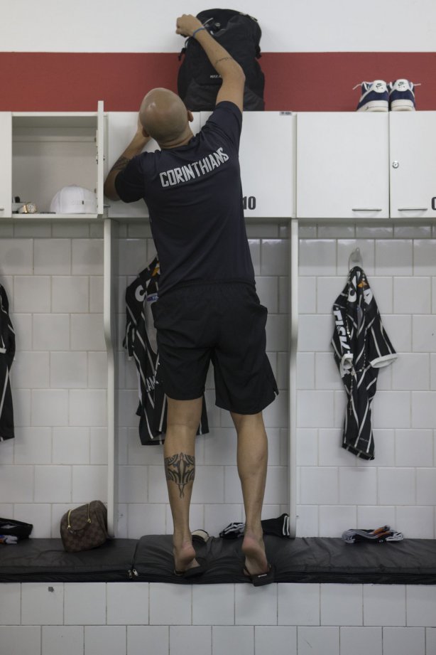 Nos vestiários antes da partida entre São Paulo x Corinthians, realizada esta tarde no estádio do Morumbi, válida pela 28ª rodada do Campeonato Brasileiro de 2013