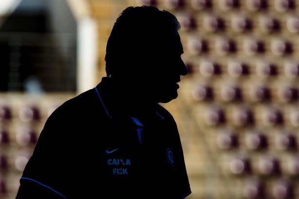 Durante o treino desta tarde no estádio da Fonte Luminosa em Araraquara. O próximo jogo da equipe será amanhã, domingo, dia 10/11, contra o Fluminense, no mesmo estádio, válido pela 33ª rodada do Campeonato Brasileiro de 2013