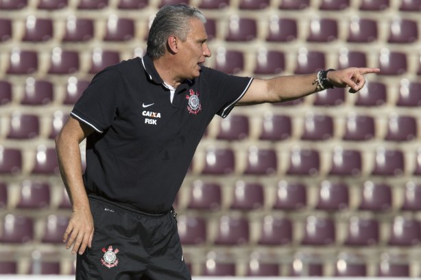 Durante o treino desta tarde no estádio da Fonte Luminosa em Araraquara. O próximo jogo da equipe será amanhã, domingo, dia 10/11, contra o Fluminense, no mesmo estádio, válido pela 33ª rodada do Campeonato Brasileiro de 2013