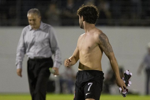 Durante a partida entre Corinthians x Fluminense, realizada esta noite no estádio da Fonte Luminosa, em Araraquara, válido pela 33ª rodada do Campeonato Brasileiro de 2013