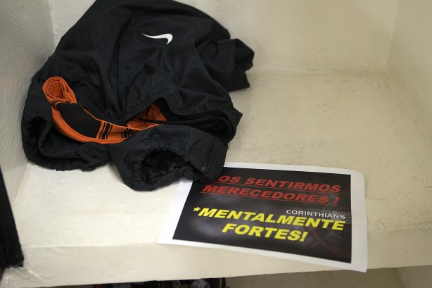 Nos vestiários antes da partida entre Corinthians x Vasco da Gama, realizada esta tarde no estádio do Pacaembu, válida pela 35ª rodada do Campeonato Brasileiro de 2013
