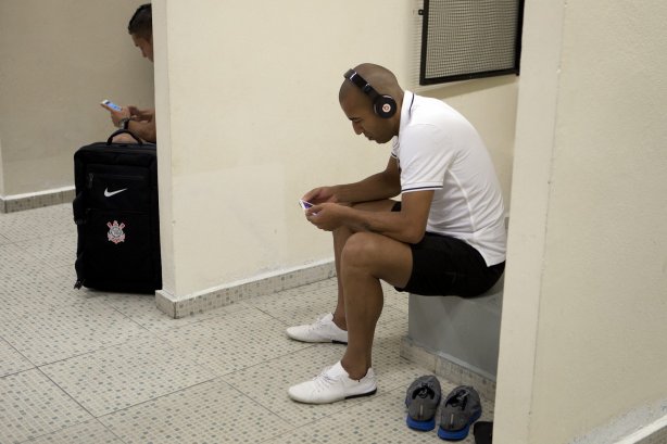 Nos vestiários antes da partida entre Corinthians x Vasco da Gama, realizada esta tarde no estádio do Pacaembu, válida pela 35ª rodada do Campeonato Brasileiro de 2013
