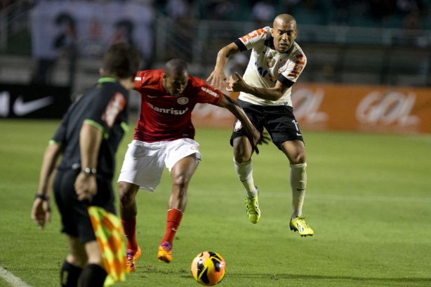 Durante a partida entre Corinthians x Internacional/RS, realizada esta noite no estádio do Pacaembu, válida pela 37ª rodada do Campeonato Brasileiro de 2013