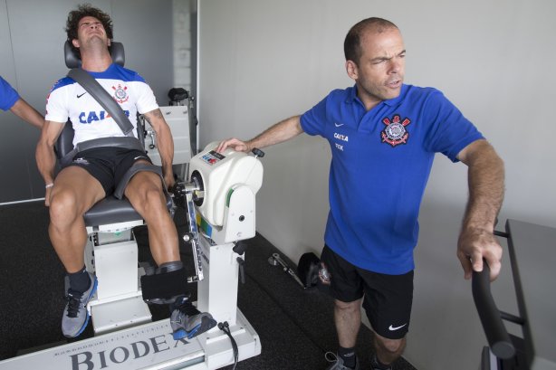 Na reapresentacao do time do Corinthians para o ano de 2014