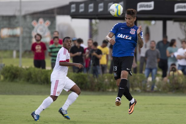 Durante o jogo treino contra o Red Bull esta tarde no CT Joaquim Grava, zona leste de São Paulo. O próximo jogo da equipe será dia 19/01, contra a Portuguesa, no estádio do Caninde, jogo válido pela primeira rodada do Campeonato Paulista 2014