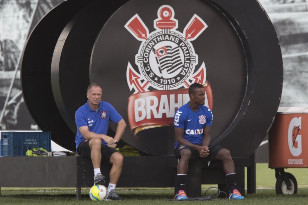 Durante o jogo treino contra o Red Bull esta tarde no CT Joaquim Grava, zona leste de São Paulo. O próximo jogo da equipe será dia 19/01, contra a Portuguesa, no estádio do Caninde, jogo válido pela primeira rodada do Campeonato Paulista 2014