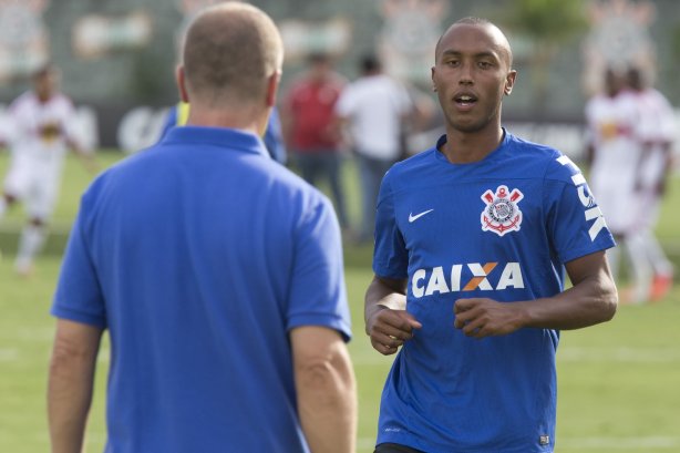 Durante o jogo treino contra o Red Bull esta tarde no CT Joaquim Grava, zona leste de São Paulo. O próximo jogo da equipe será dia 19/01, contra a Portuguesa, no estádio do Caninde, jogo válido pela primeira rodada do Campeonato Paulista 2014