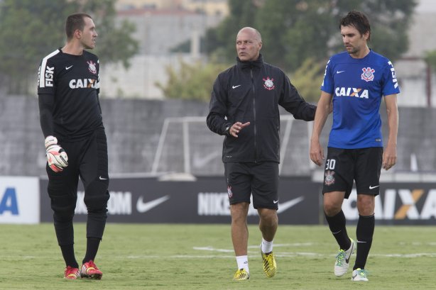 Durante o jogo treino contra o Red Bull esta tarde no CT Joaquim Grava, zona leste de São Paulo. O próximo jogo da equipe será dia 19/01, contra a Portuguesa, no estádio do Caninde, jogo válido pela primeira rodada do Campeonato Paulista 2014