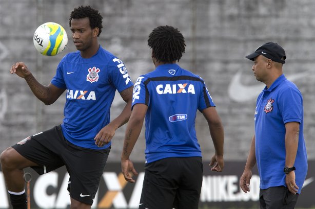 Durante o jogo treino contra o Red Bull esta tarde no CT Joaquim Grava, zona leste de São Paulo. O próximo jogo da equipe será dia 19/01, contra a Portuguesa, no estádio do Caninde, jogo válido pela primeira rodada do Campeonato Paulista 2014