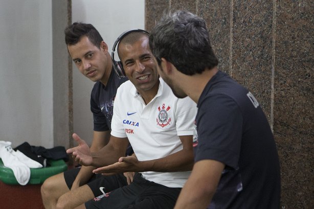 Nos vestiários antes da partida entre Portuguesa x Corinthians, realizada esta tarde no estádio do Caninde, válida pela 1ª rodada do Campeonato Paulista de 2014