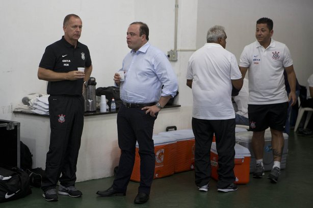 Nos vestiários antes da partida entre Portuguesa x Corinthians, realizada esta tarde no estádio do Caninde, válida pela 1ª rodada do Campeonato Paulista de 2014