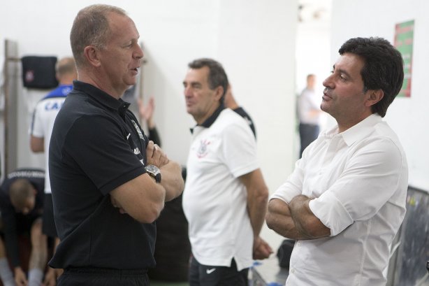 Nos vestiários antes da partida entre Portuguesa x Corinthians, realizada esta tarde no estádio do Caninde, válida pela 1ª rodada do Campeonato Paulista de 2014