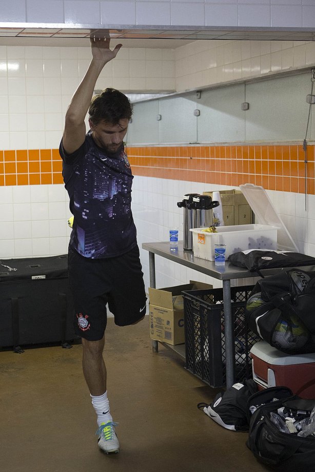 Nos vestiários antes da partida entre Corinthians x Paulista/Jundiaí, realizada esta noite no estádio Decio Vitta, em Americana, válida pela 2ª rodada do Campeonato Paulista de 2014