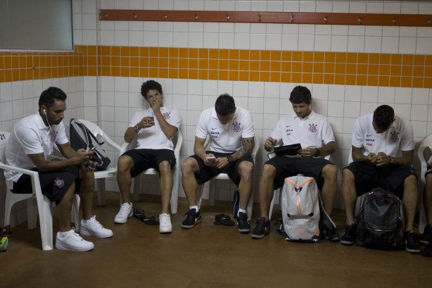 Nos vestiários antes da partida entre Corinthians x Paulista/Jundiaí, realizada esta noite no estádio Decio Vitta, em Americana, válida pela 2ª rodada do Campeonato Paulista de 2014