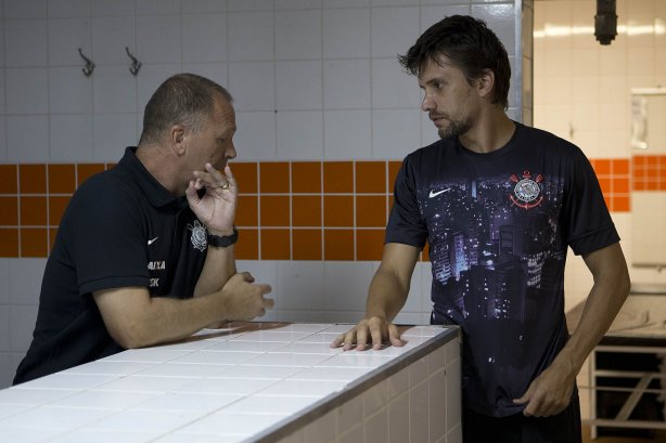 Nos vestiários antes da partida entre Corinthians x Paulista/Jundiaí, realizada esta noite no estádio Decio Vitta, em Americana, válida pela 2ª rodada do Campeonato Paulista de 2014