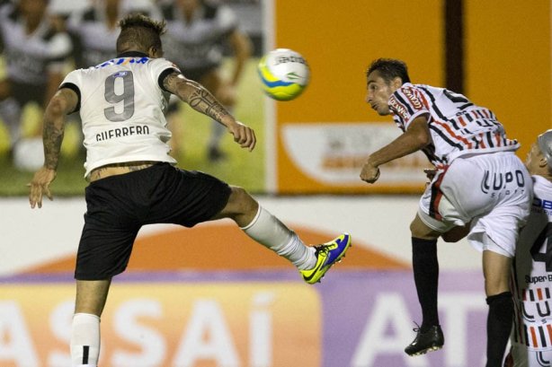 Durante a partida entre Corinthians x Paulista/Jundiaí, realizada esta noite no estádio Decio Vitta, em Americana, válida pela 2ª rodada do Campeonato Paulista de 2014