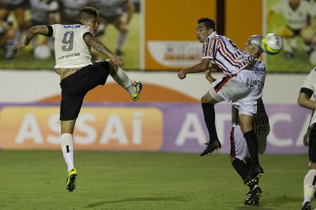 Durante a partida entre Corinthians x Paulista/Jundiaí, realizada esta noite no estádio Decio Vitta, em Americana, válida pela 2ª rodada do Campeonato Paulista de 2014