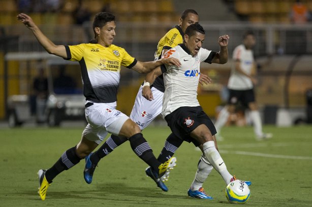 Durante a partida entre Corinthians x São Bernardo, realizada esta noite no estádio do Pacaembu, válida pela 3ª rodada do Campeonato Paulista de 2014