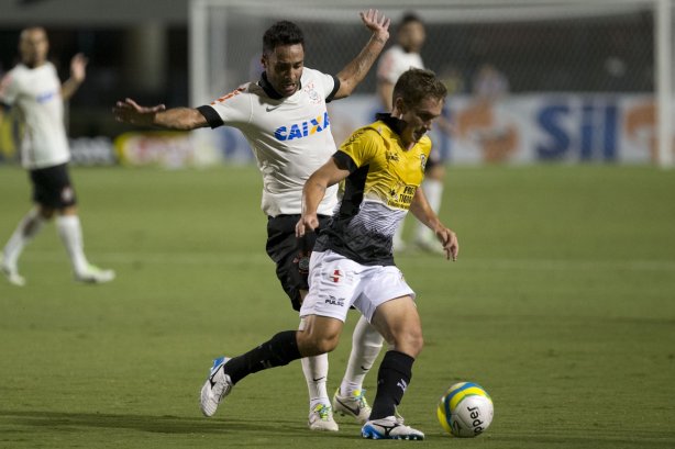 Durante a partida entre Corinthians x São Bernardo, realizada esta noite no estádio do Pacaembu, válida pela 3ª rodada do Campeonato Paulista de 2014