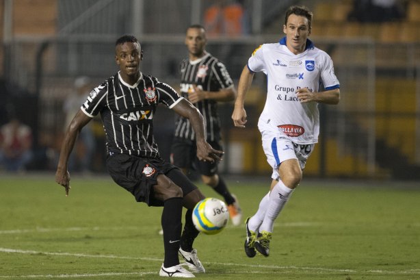 Durante a partida entre Corinthians x Rio Claro, realizada esta noite no estádio do Pacaembu, válida pela 10ª rodada do Campeonato Paulista de 2014