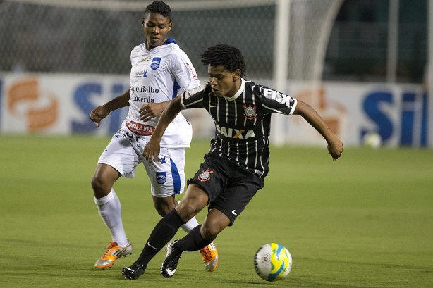Durante a partida entre Corinthians x Rio Claro, realizada esta noite no estádio do Pacaembu, válida pela 10ª rodada do Campeonato Paulista de 2014