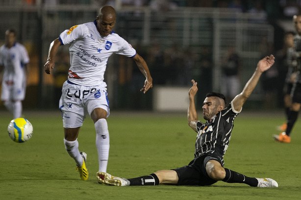 Durante a partida entre Corinthians x Rio Claro, realizada esta noite no estádio do Pacaembu, válida pela 10ª rodada do Campeonato Paulista de 2014