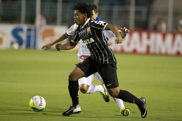 Durante a partida entre Corinthians x Rio Claro, realizada esta noite no estádio do Pacaembu, válida pela 10ª rodada do Campeonato Paulista de 2014