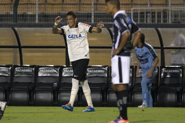 Durante a partida entre Corinthians x Comercial/RP, realizada esta noite no estádio do Pacaembu, válida pela 11ª rodada do Campeonato Paulista de 2014