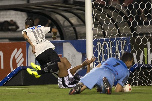 Durante a partida entre Corinthians x Comercial/RP, realizada esta noite no estádio do Pacaembu, válida pela 11ª rodada do Campeonato Paulista de 2014