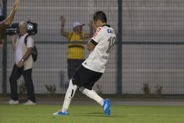 Durante a partida entre Corinthians x Comercial/RP, realizada esta noite no estádio do Pacaembu, válida pela 11ª rodada do Campeonato Paulista de 2014