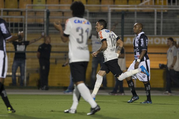 Durante a partida entre Corinthians x Comercial/RP, realizada esta noite no estádio do Pacaembu, válida pela 11ª rodada do Campeonato Paulista de 2014