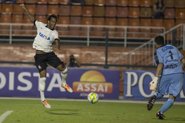 Durante a partida entre Corinthians x Comercial/RP, realizada esta noite no estádio do Pacaembu, válida pela 11ª rodada do Campeonato Paulista de 2014