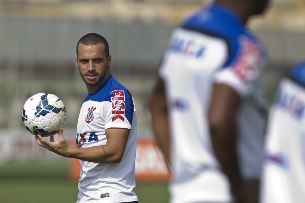 Durante o treino desta manhã no CT Joaquim Grava, Parque Ecológico do Tiete, zona leste de São Paulo. O próximo jogo da equipe será domingo, dia 27/04, contra o Flamengo, no Pacaembu, válido pela 2ª rodada do Campeonato Brasileiro de 2014