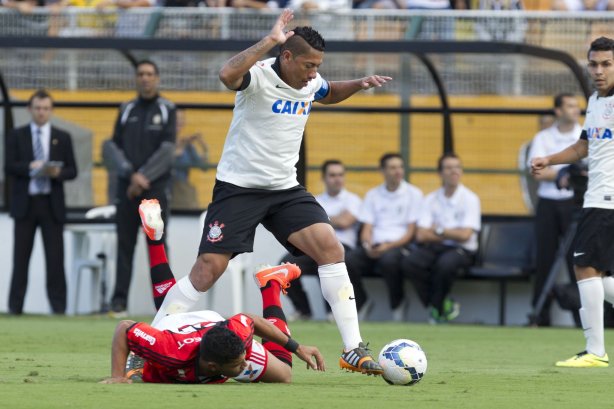 Durante a partida entre Corinthians x Flamengo, realizada esta tarde no estádio do Pacaembu, válida pela 2ª rodada do Campeonato Brasileiro de 2014